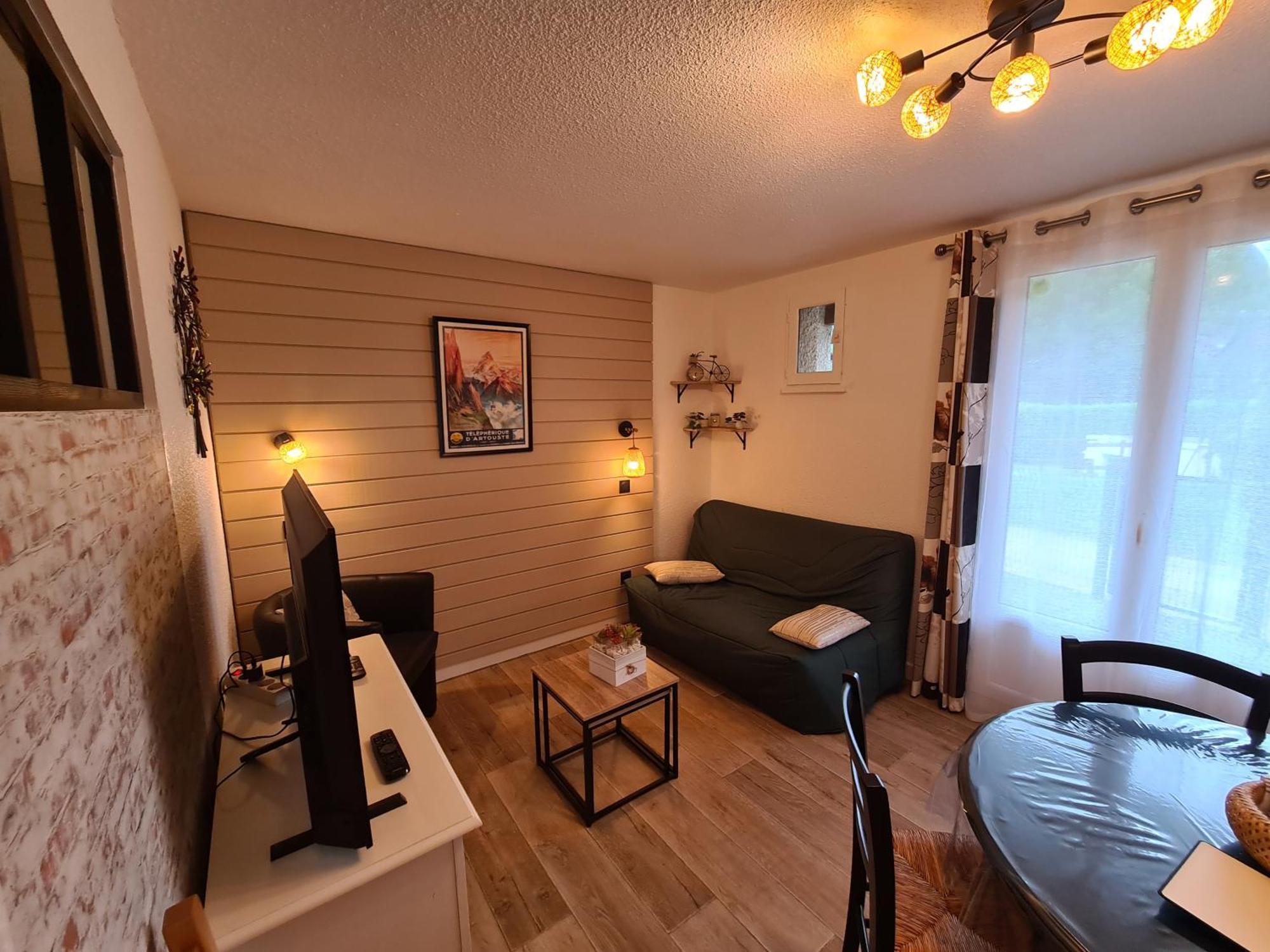 Escapade Montagne En Famille, Appartement Cosy Avec Piscine Couverte Bielle Extérieur photo