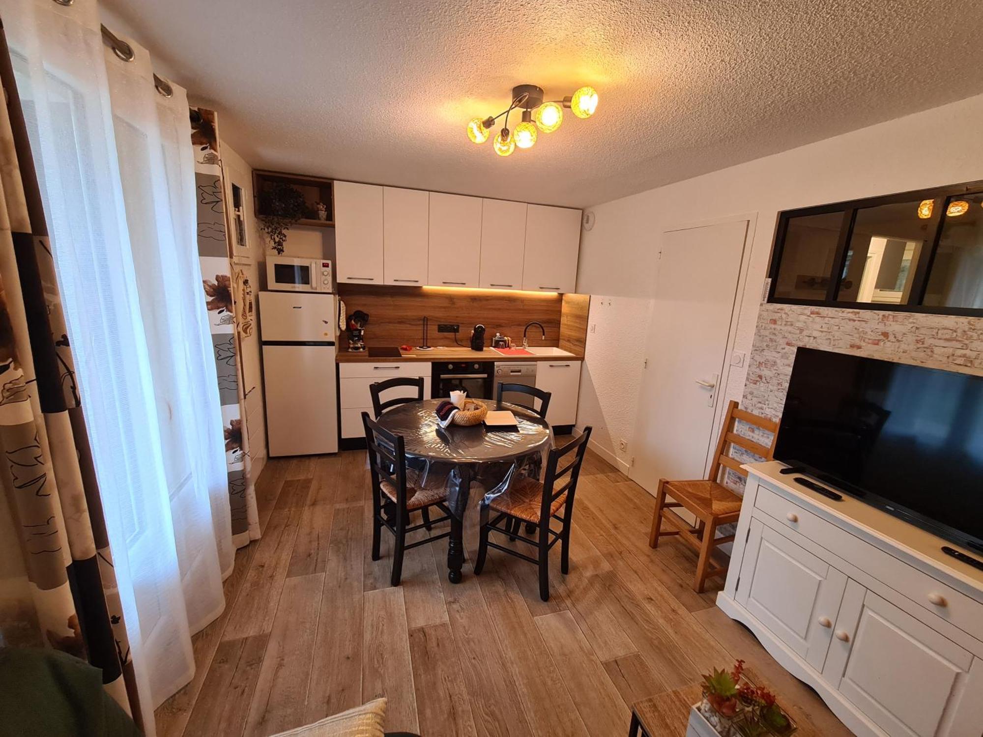 Escapade Montagne En Famille, Appartement Cosy Avec Piscine Couverte Bielle Extérieur photo